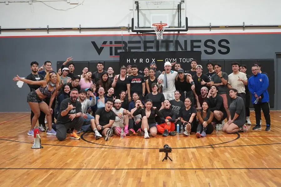 3-basketball-court-team