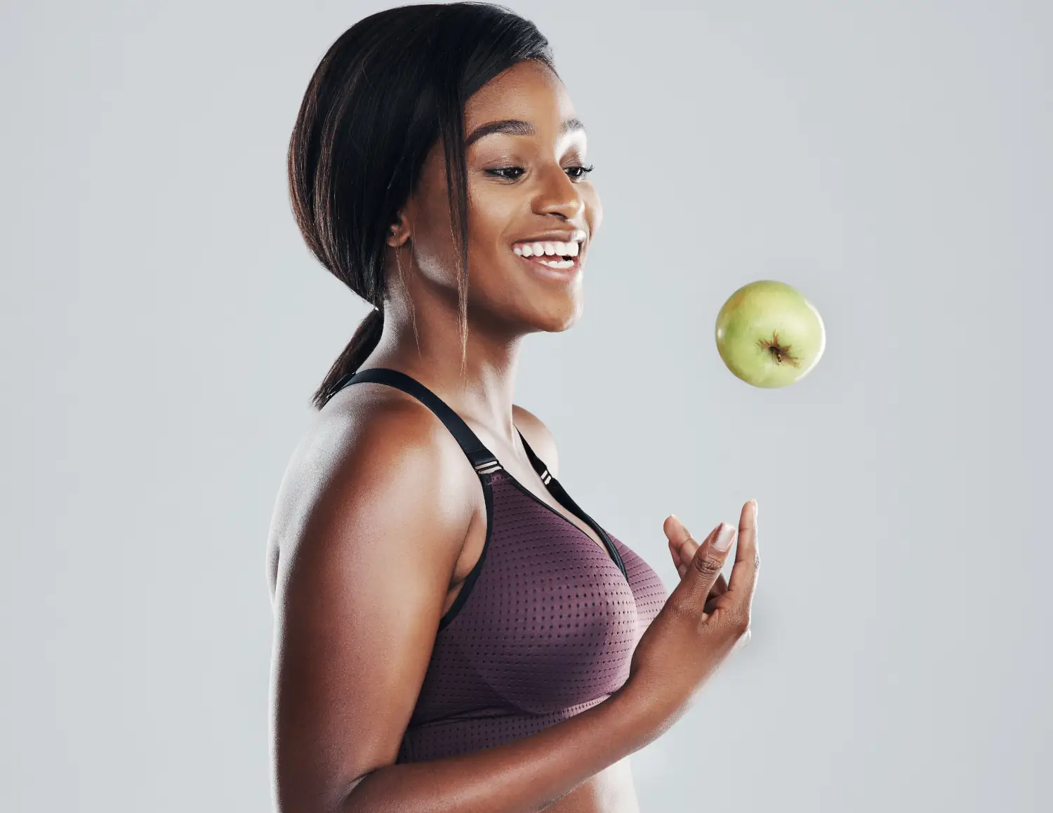 Eat apple